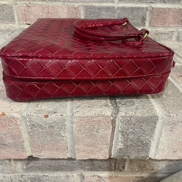 Red Woven Tote Bag - Picture 7 of 11